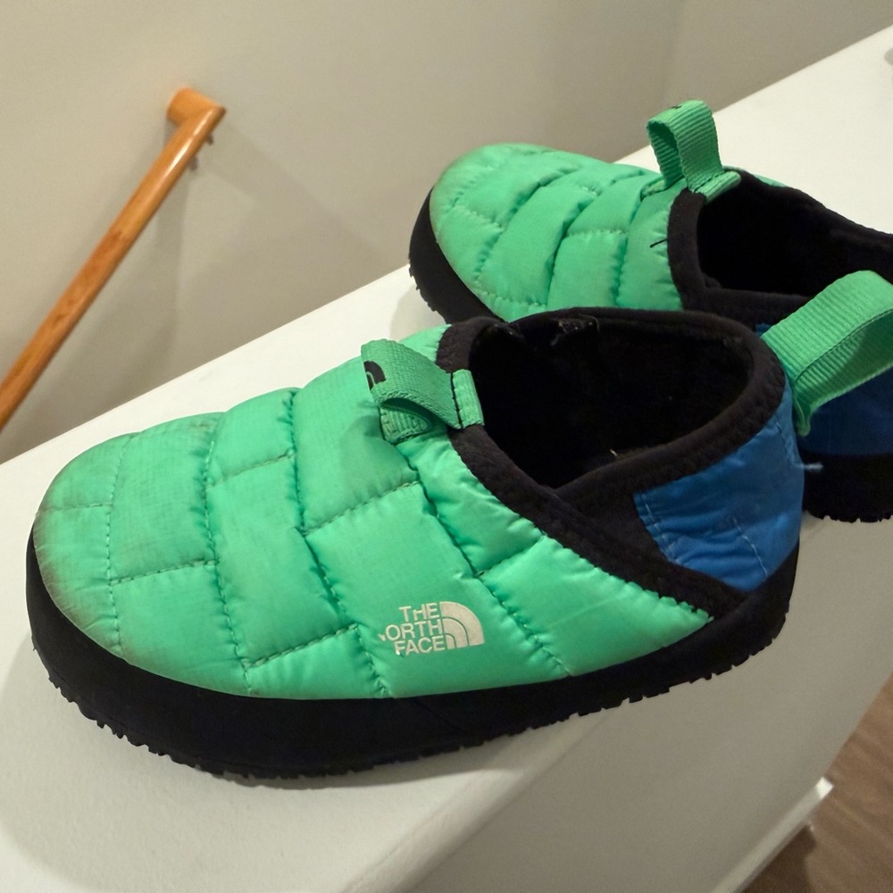 The North Face Kids Green and Blue Slippers